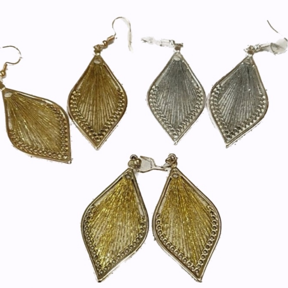 NWOT Teardrop Fabric Earings set of 3 !